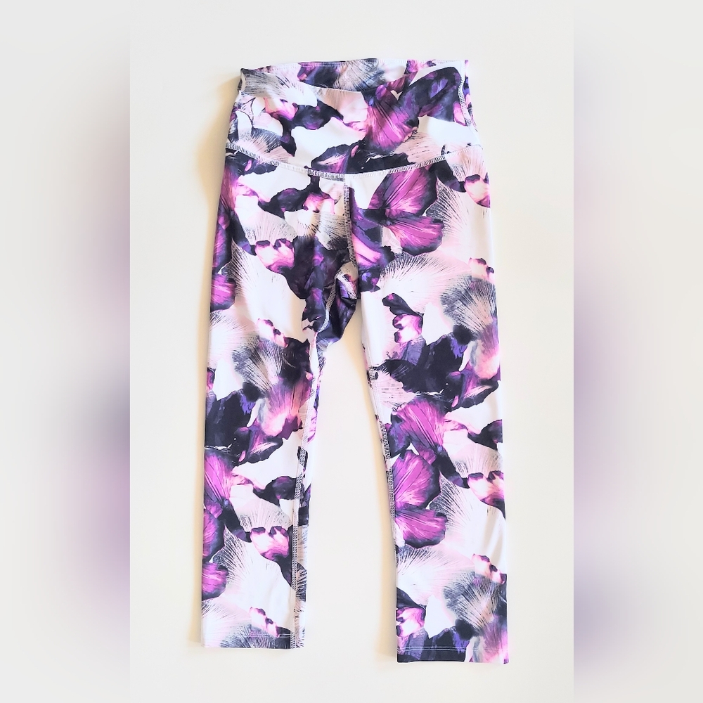 APANA Capri Leggings Purple Floral Print Size XS